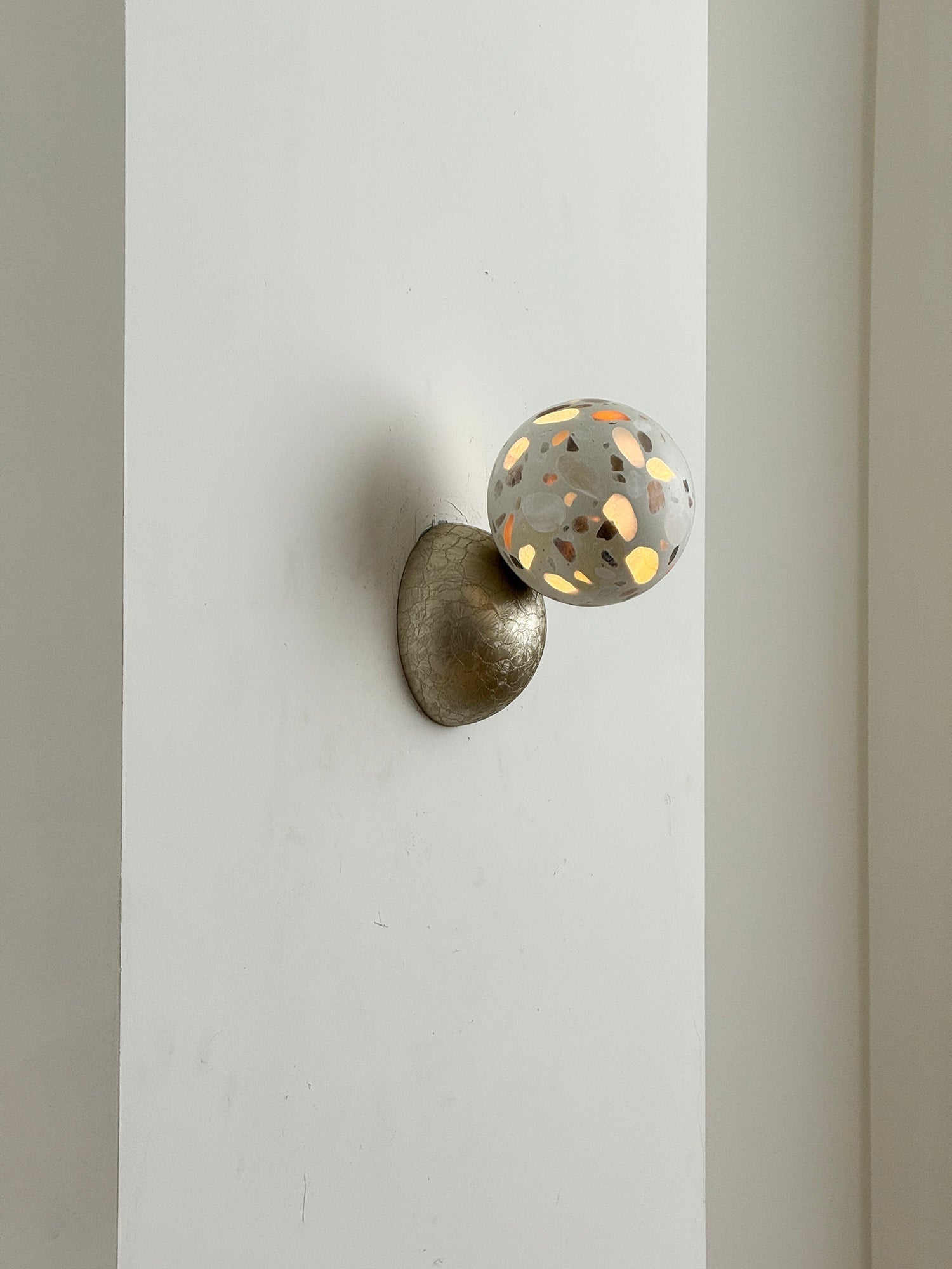 Terielora Wall Lamp