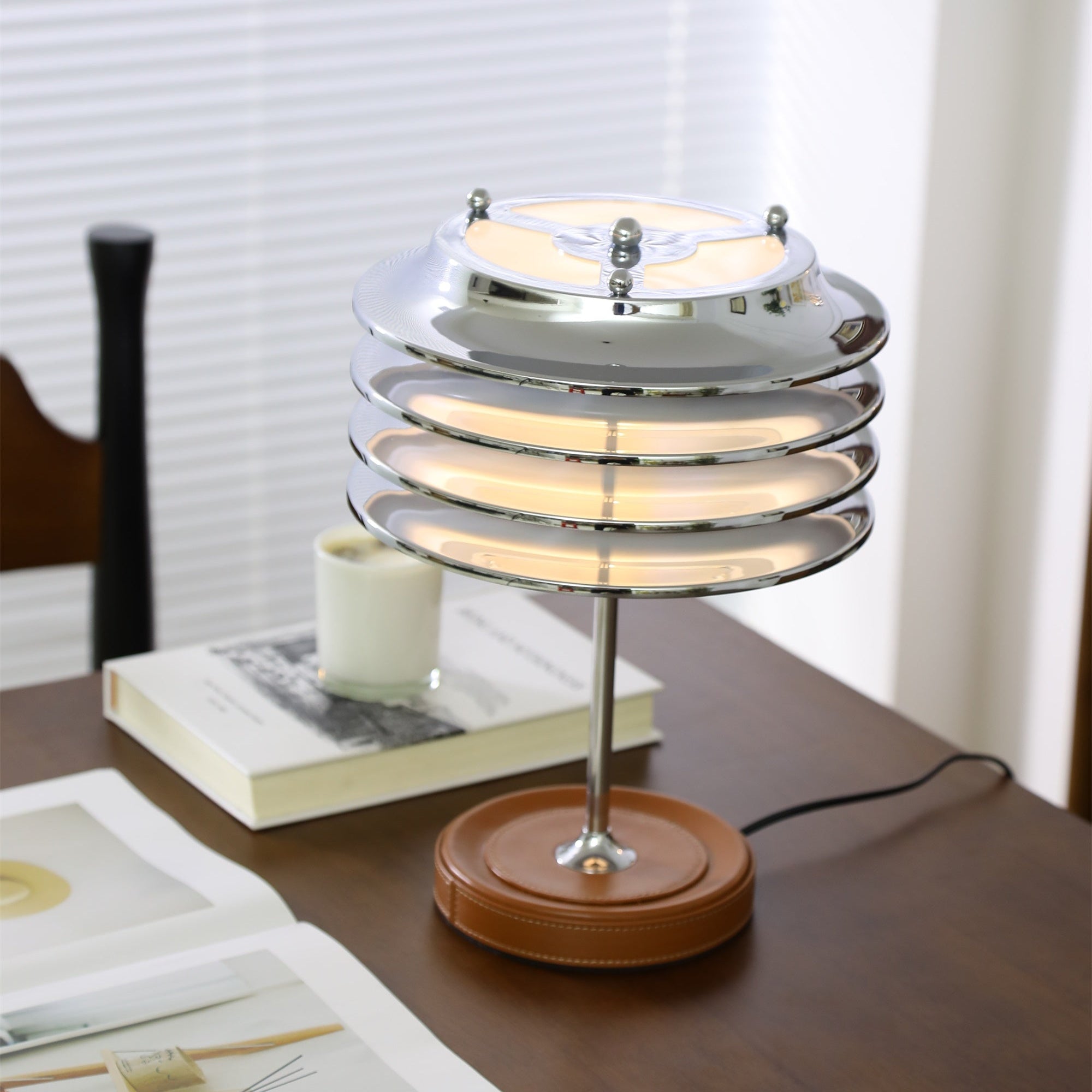Kaelux Table Lamp