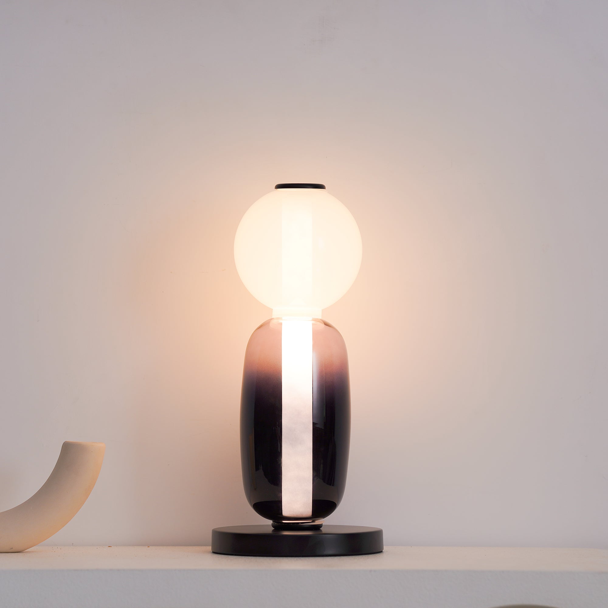 Rhovan Modern Table Lamp