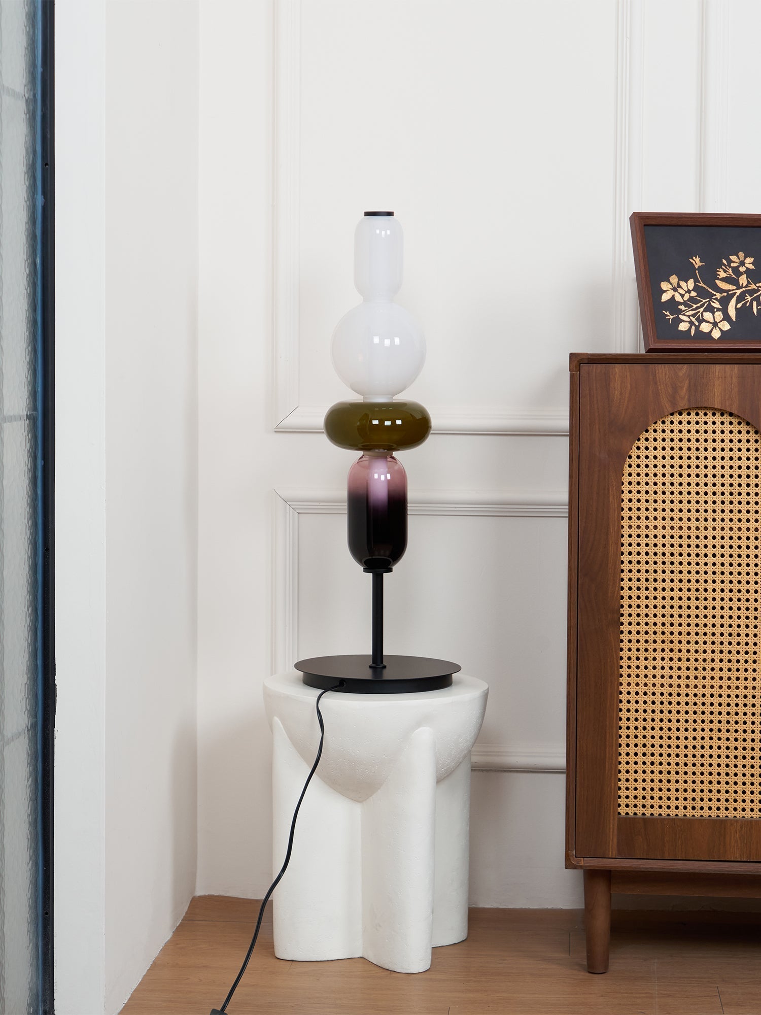 Rhovan Modern Table Lamp