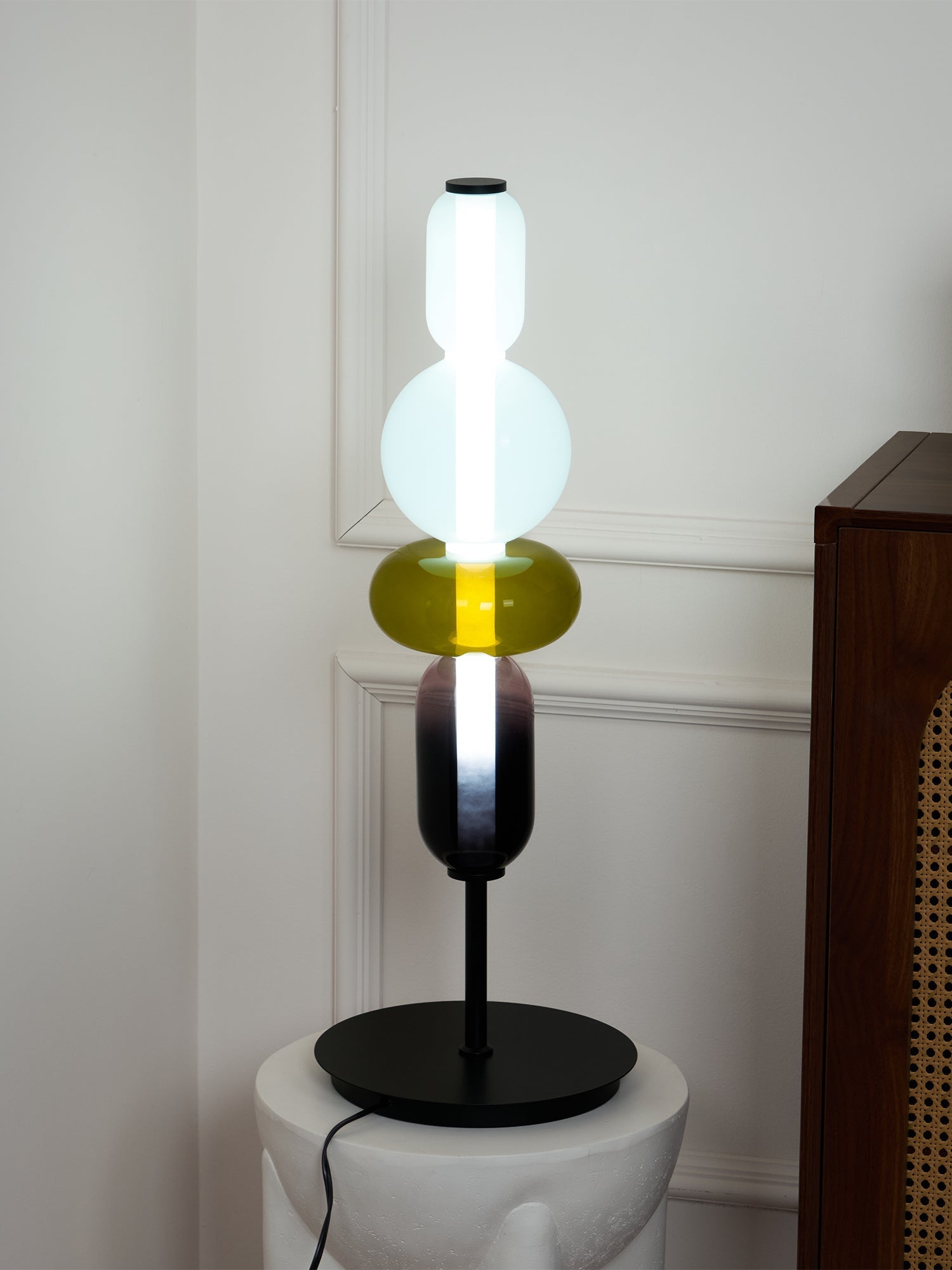 Rhovan Modern Table Lamp
