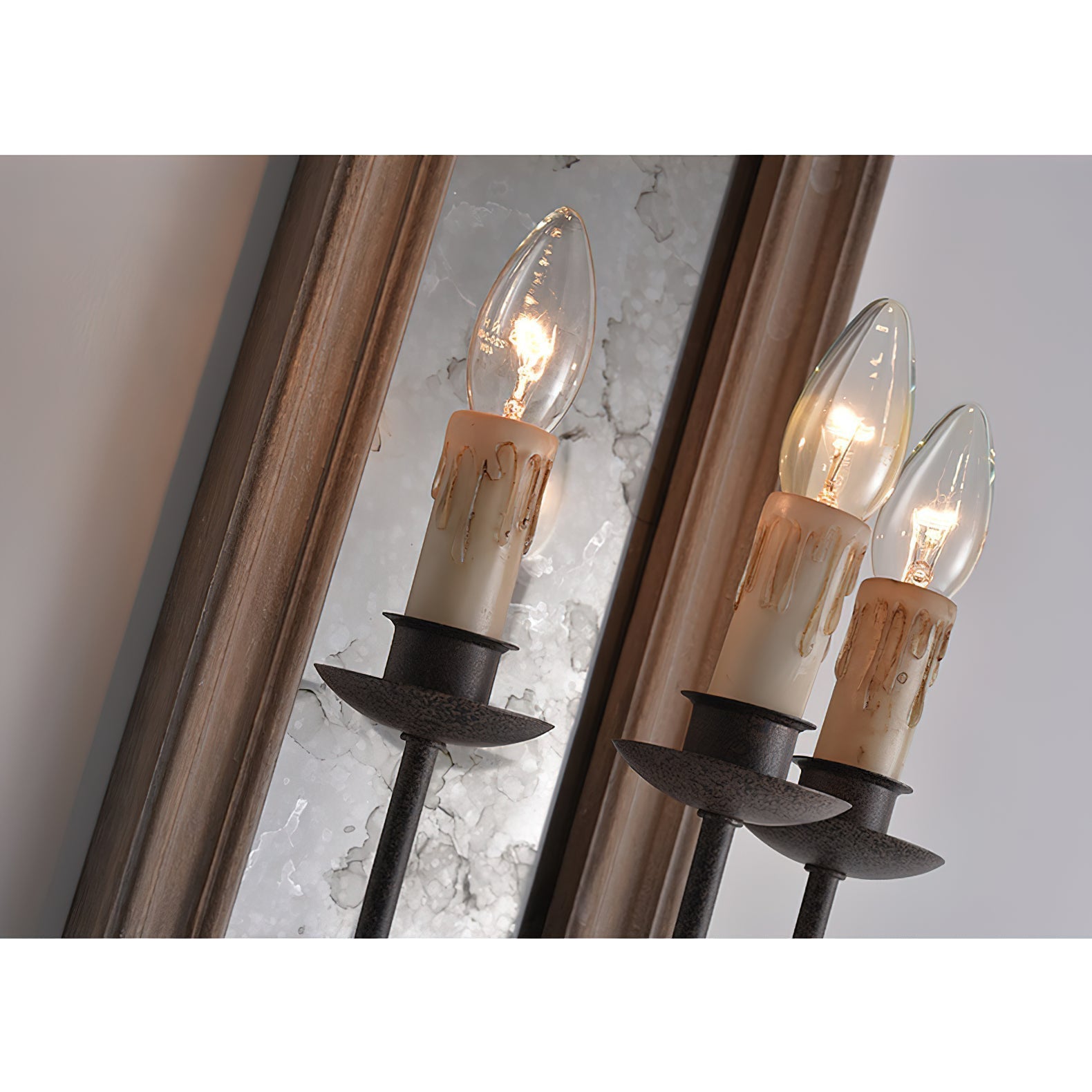 Augusta  Wall Lamp