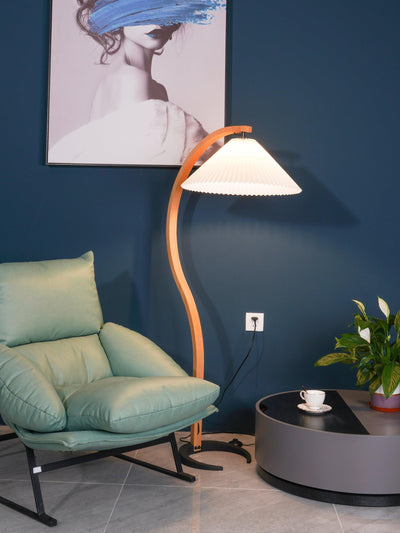 Viaro Wood Floor Lamp