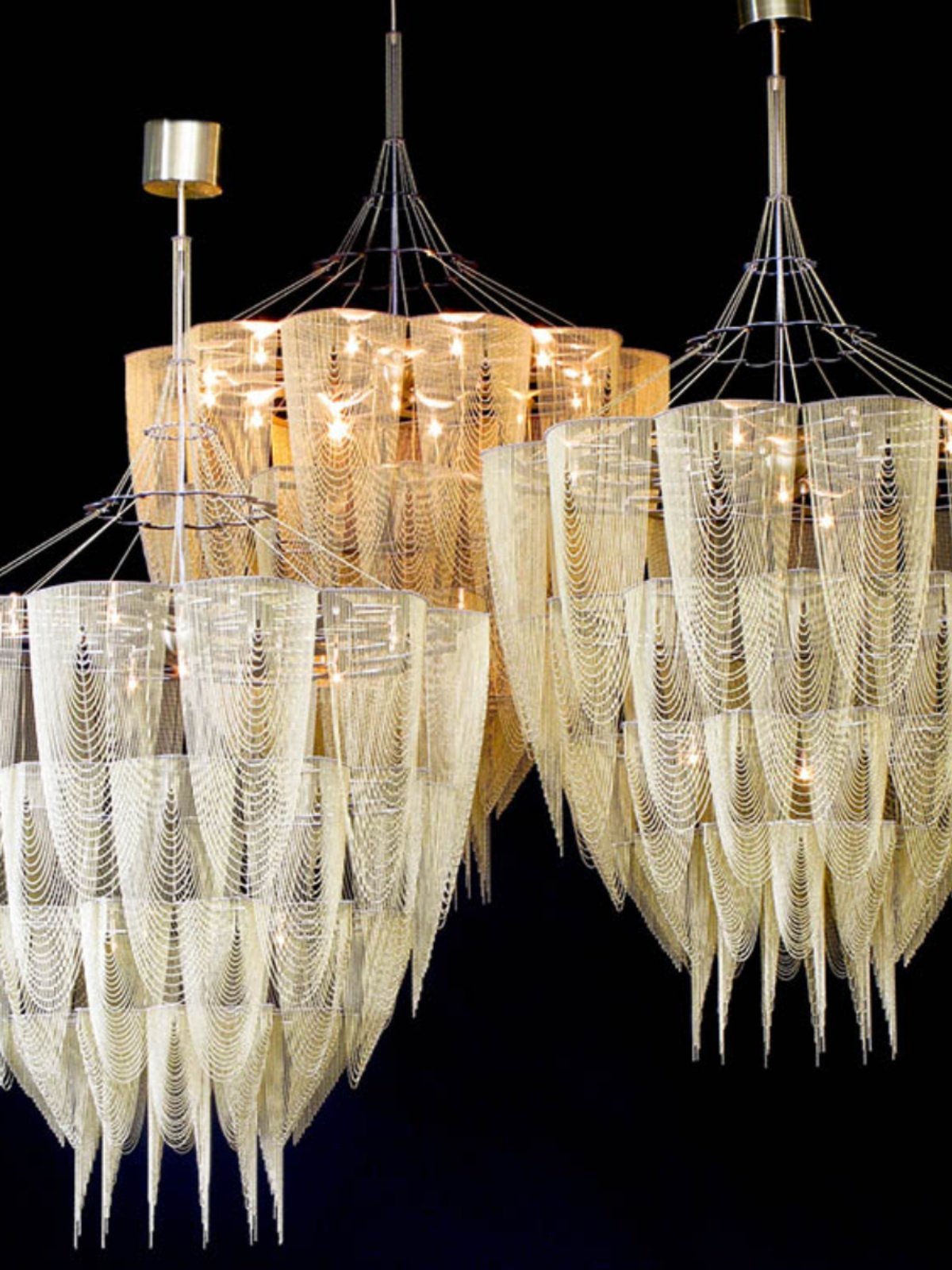 Fereraria Cascade Aluminum Chain Chandelier