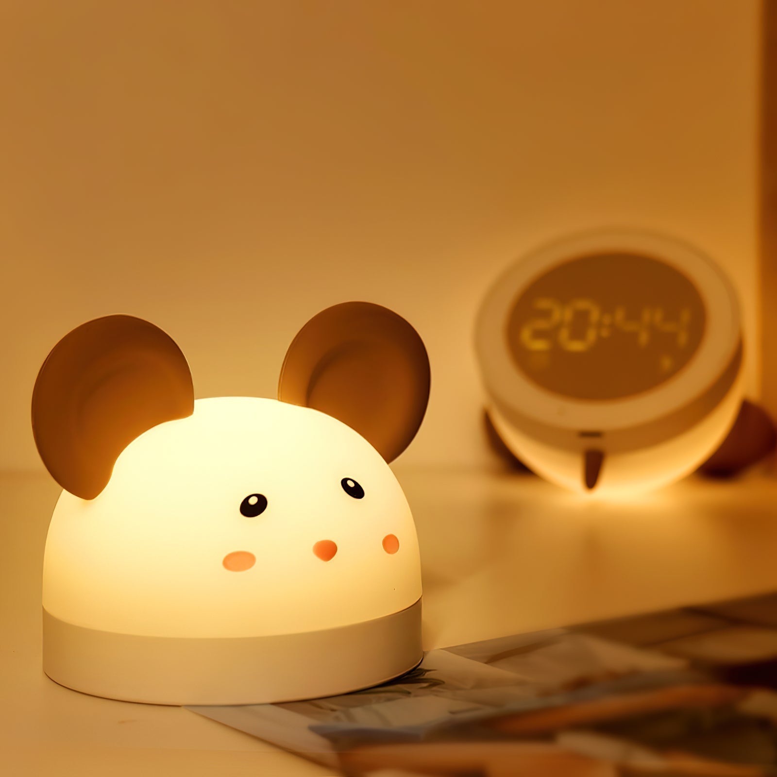 Mochi Table Lamp