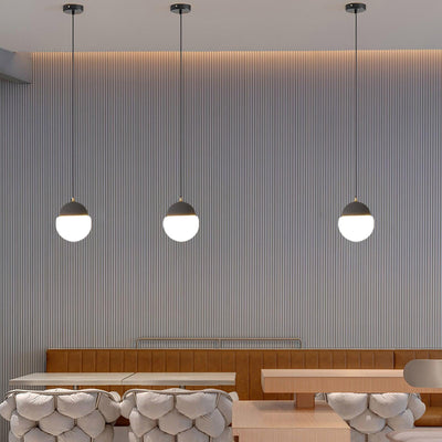 Ilraearis Glass Pendant Light