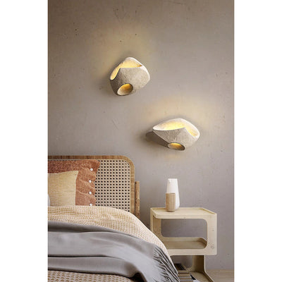 Tora Wall Lamp