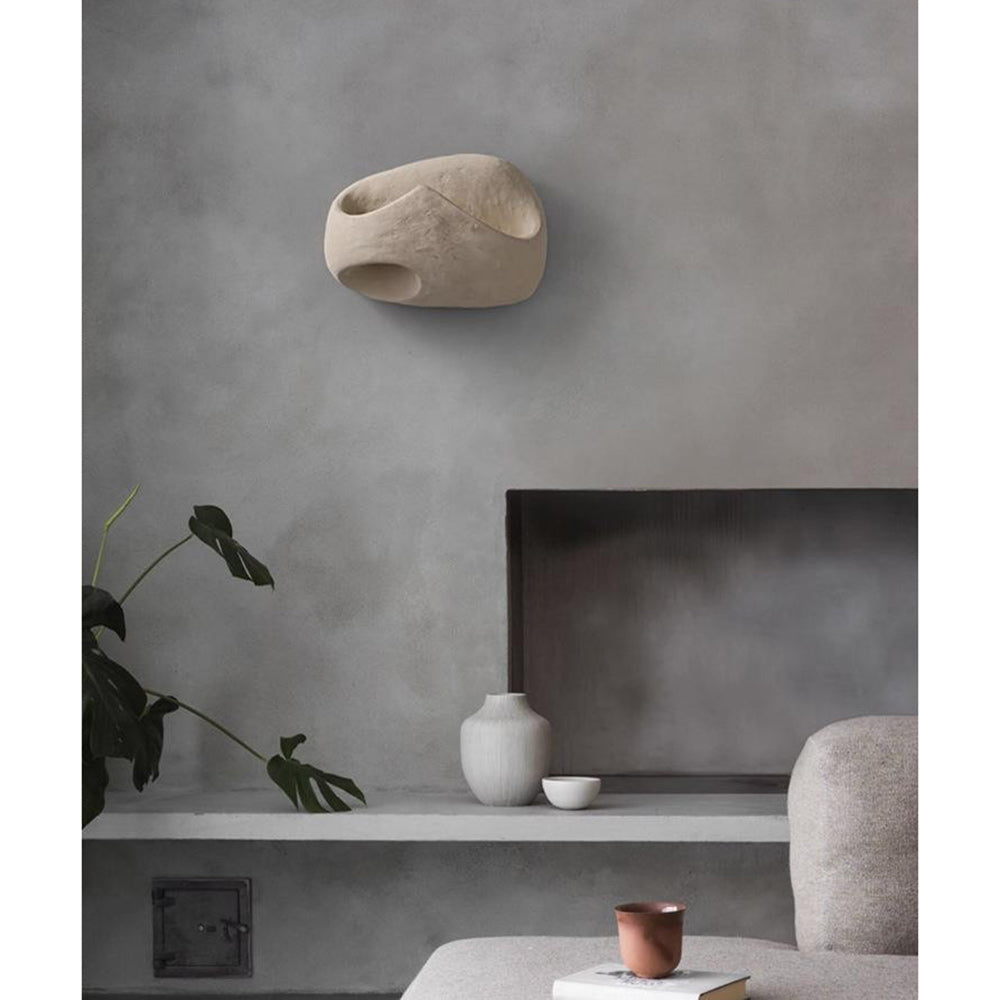 Tora Wall Lamp