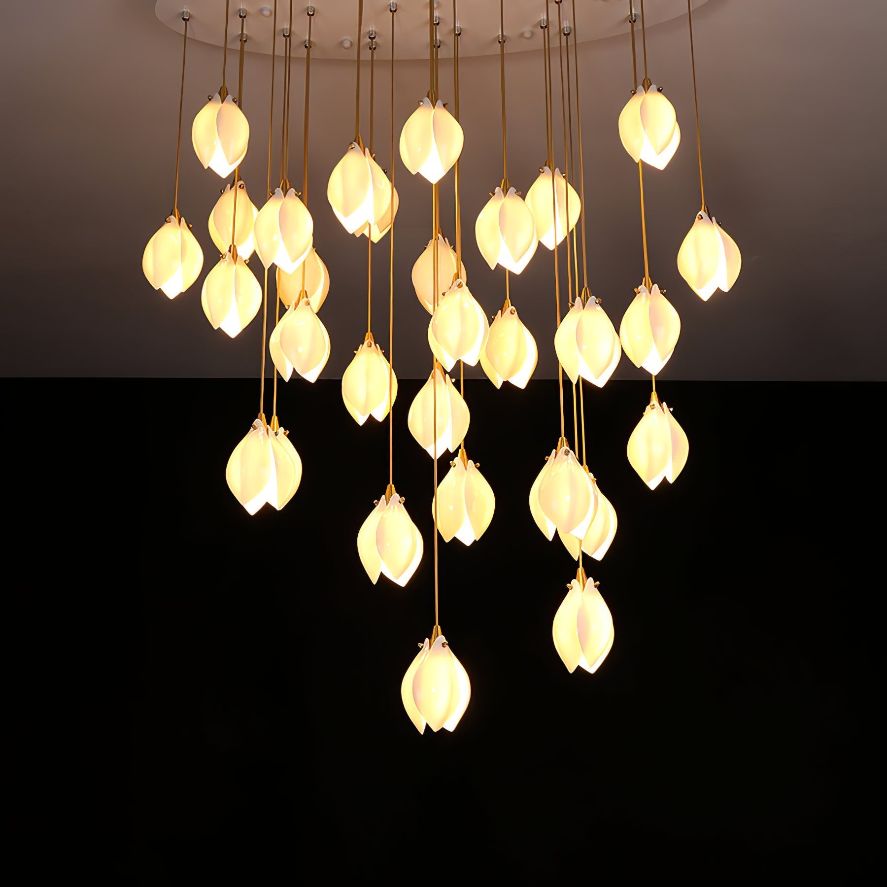Lustra Pendant Lamp White Floral Ceramic - Neutral Decor