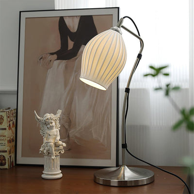 Cirarina Vintage Table Lamp