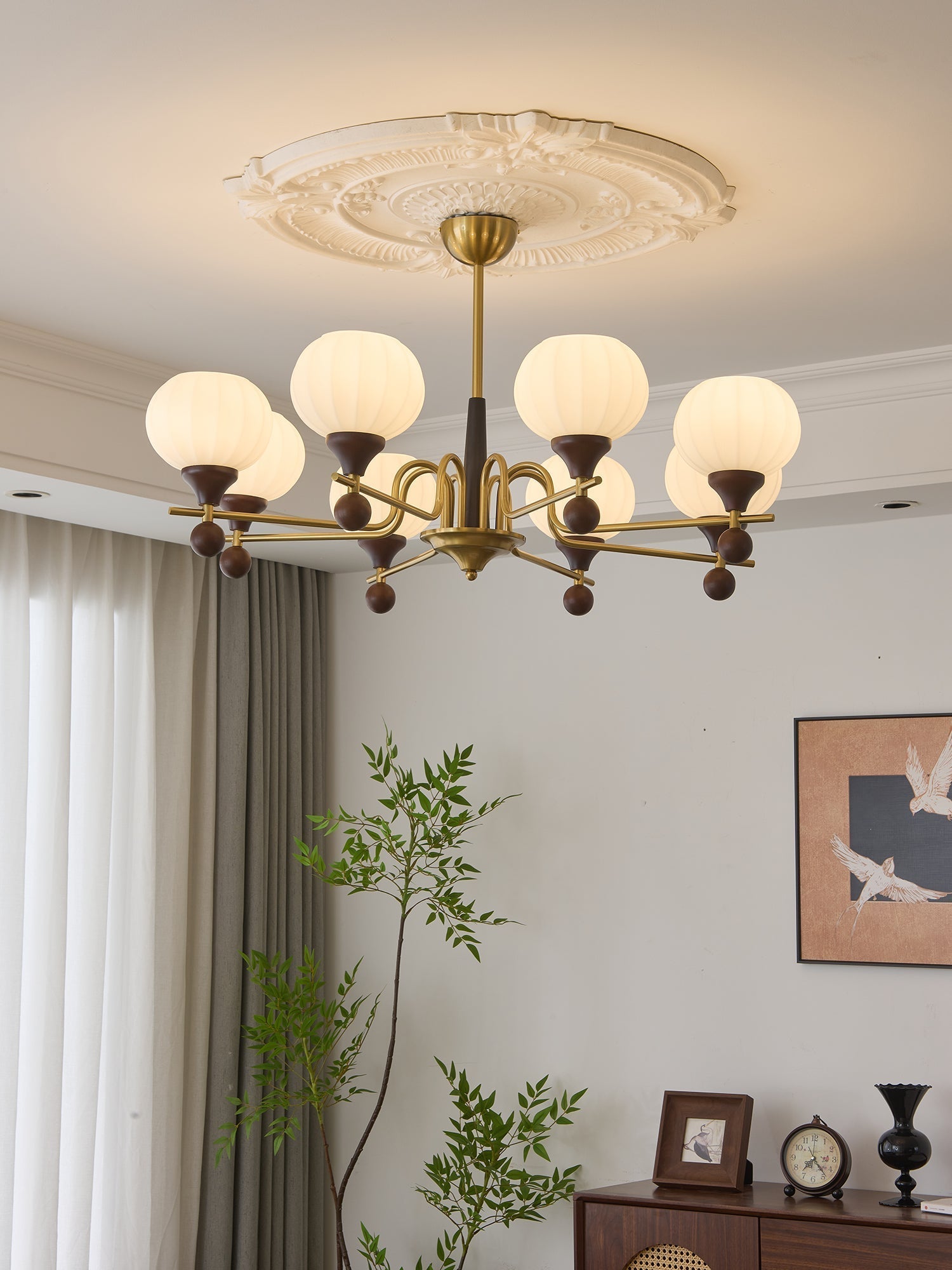 Anorionis Traditional Premium Wood Chandelier