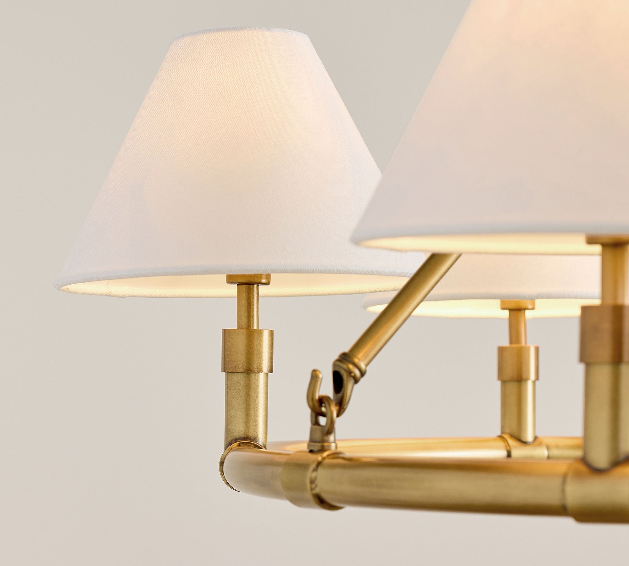 Nororiel Chandelier
