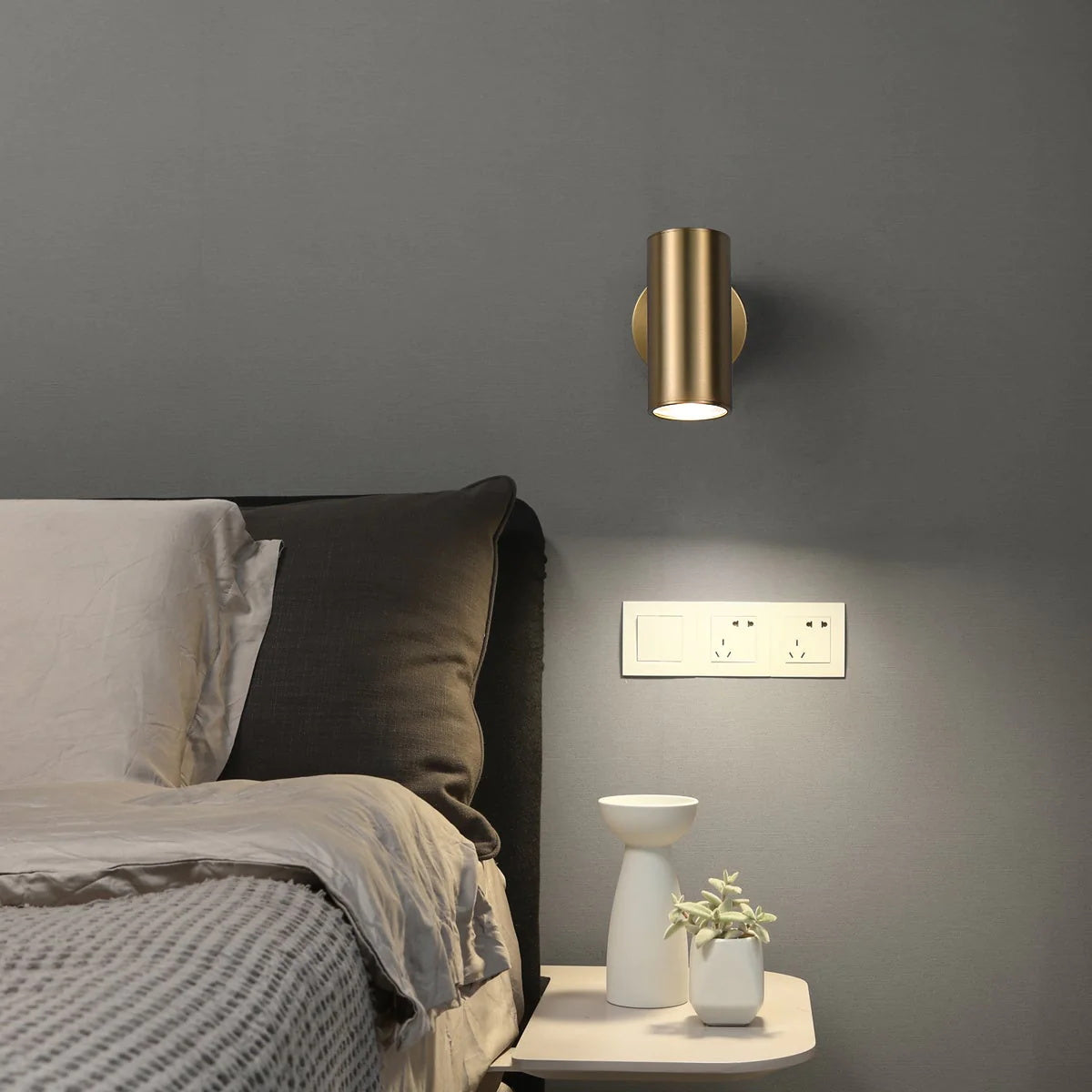 Veliriella Wall Lamp
