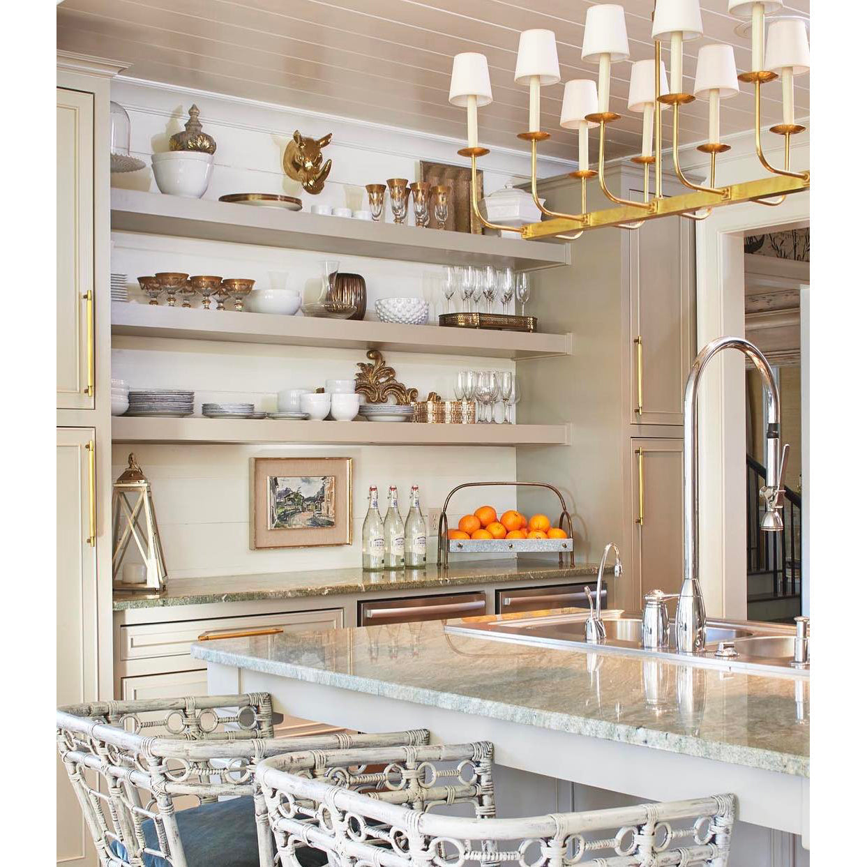 Avenerira Linear Chandelier