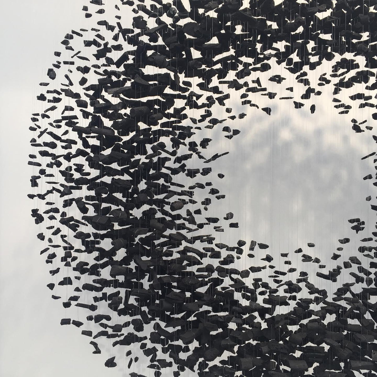 Orinridge Black Stones Chandelier