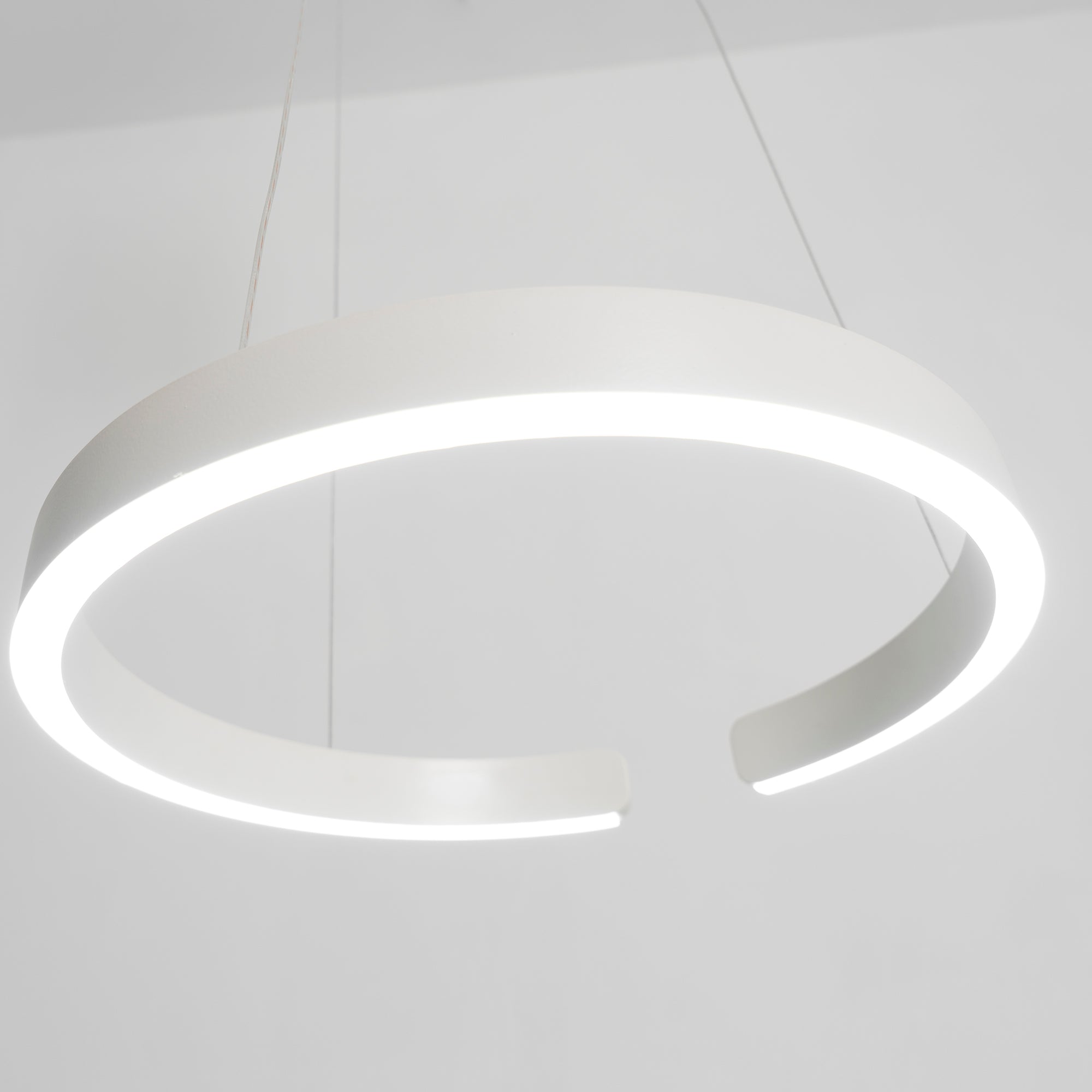 Frixx Modern Minimalist Chandelier