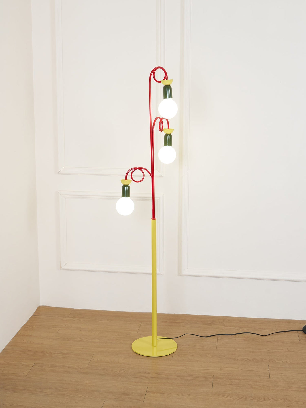Erzoril Industrial Iron Floor Lamp