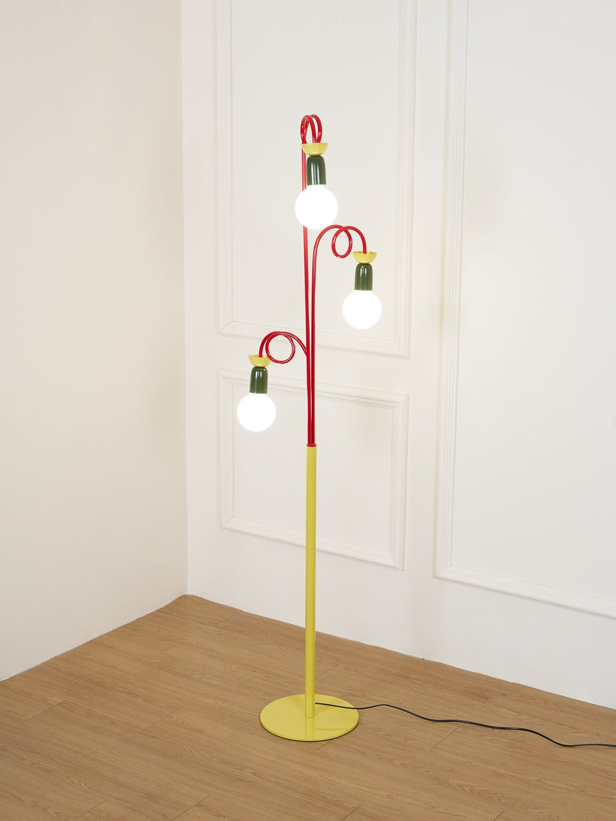 Erzoril Industrial Iron Floor Lamp