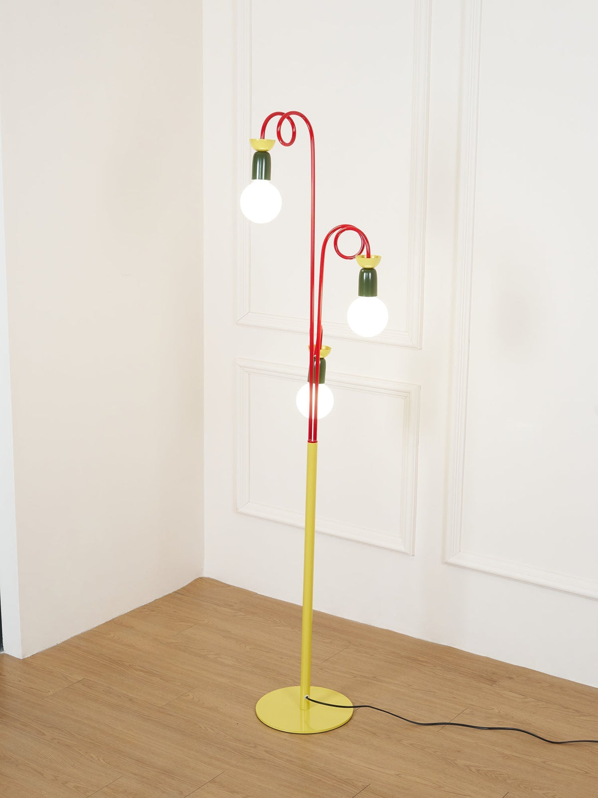 Erzoril Industrial Iron Floor Lamp