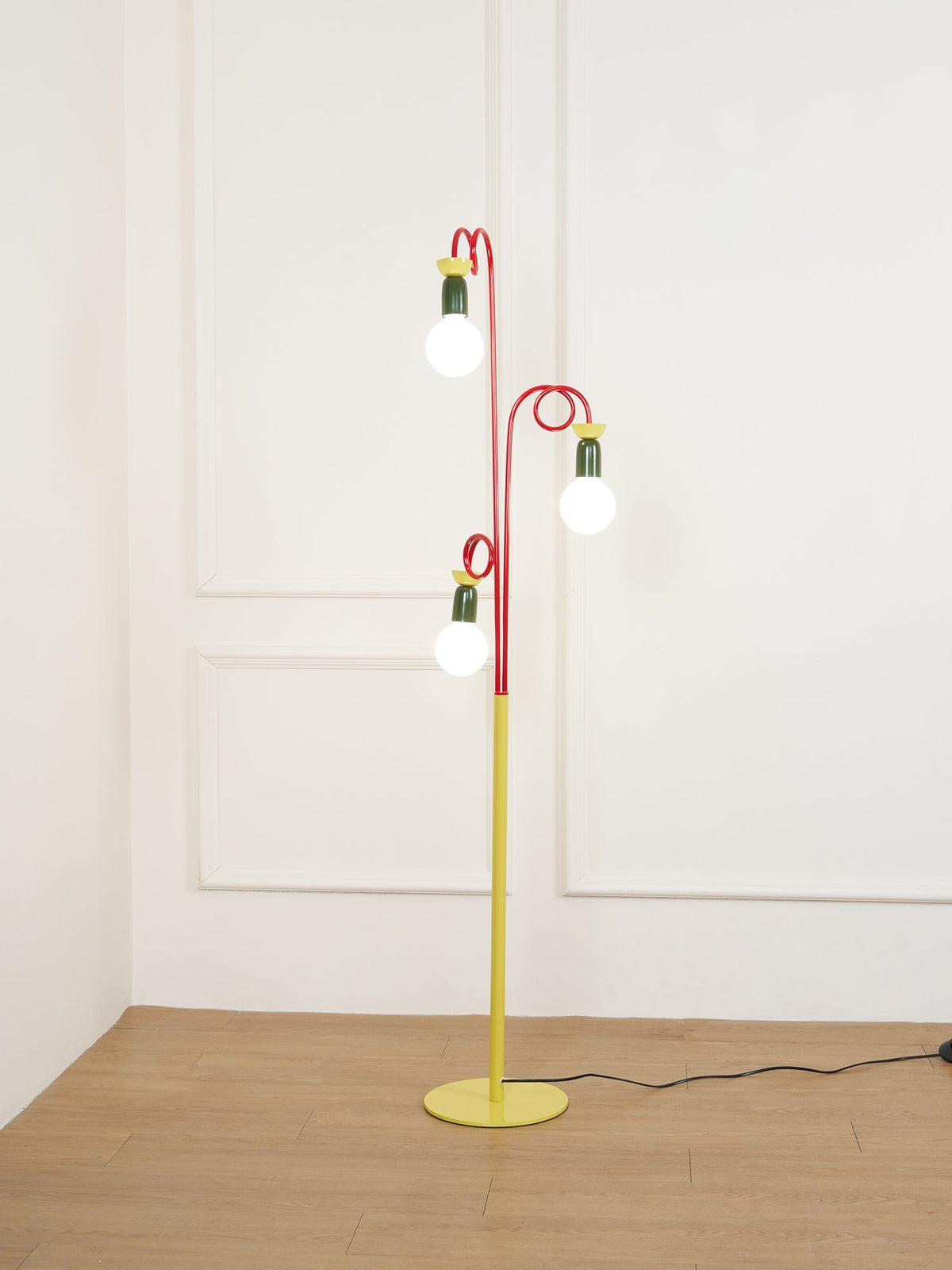 Erzoril Industrial Iron Floor Lamp