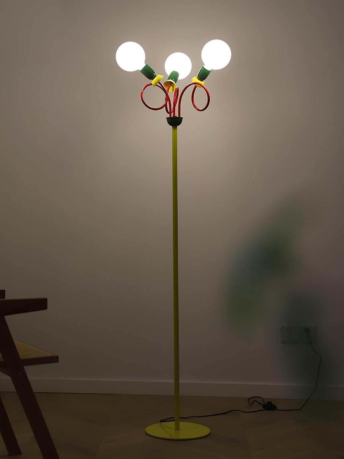 Erzoril Industrial Iron Floor Lamp