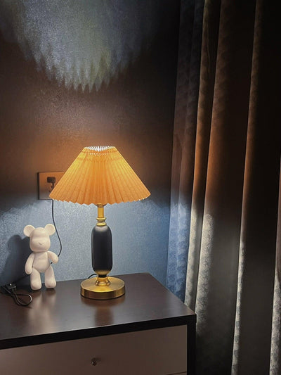 Aurmarila Fabric Table Lamp