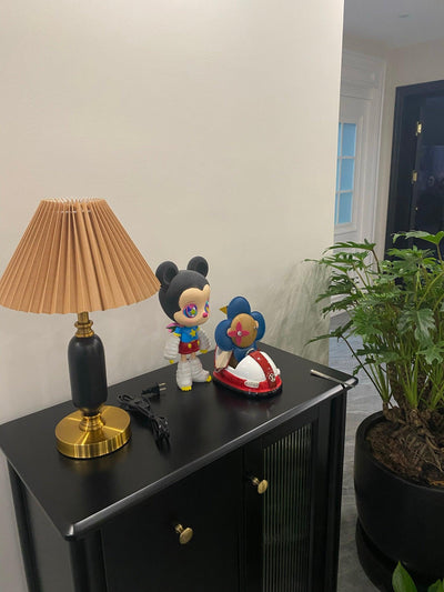 Aurmarila Fabric Table Lamp