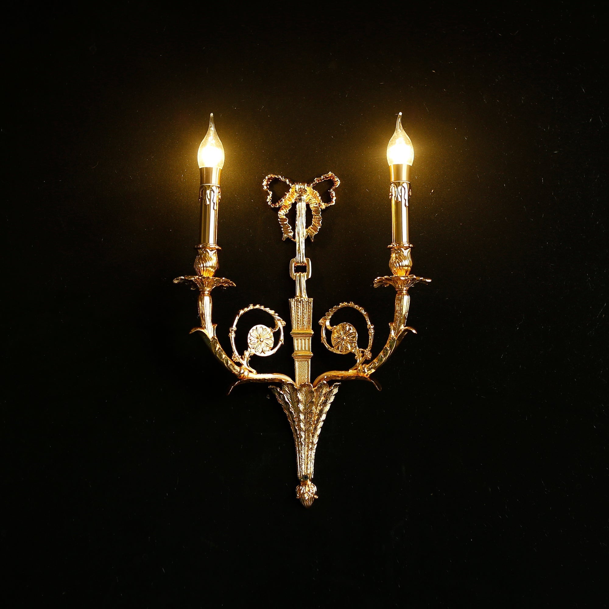 Lysavelle Sconce