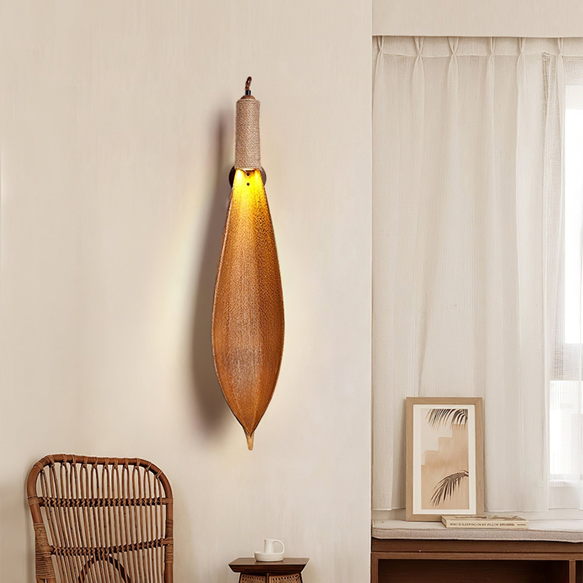 Camarila Individual Creativity Leaf Sconce Wall lamp