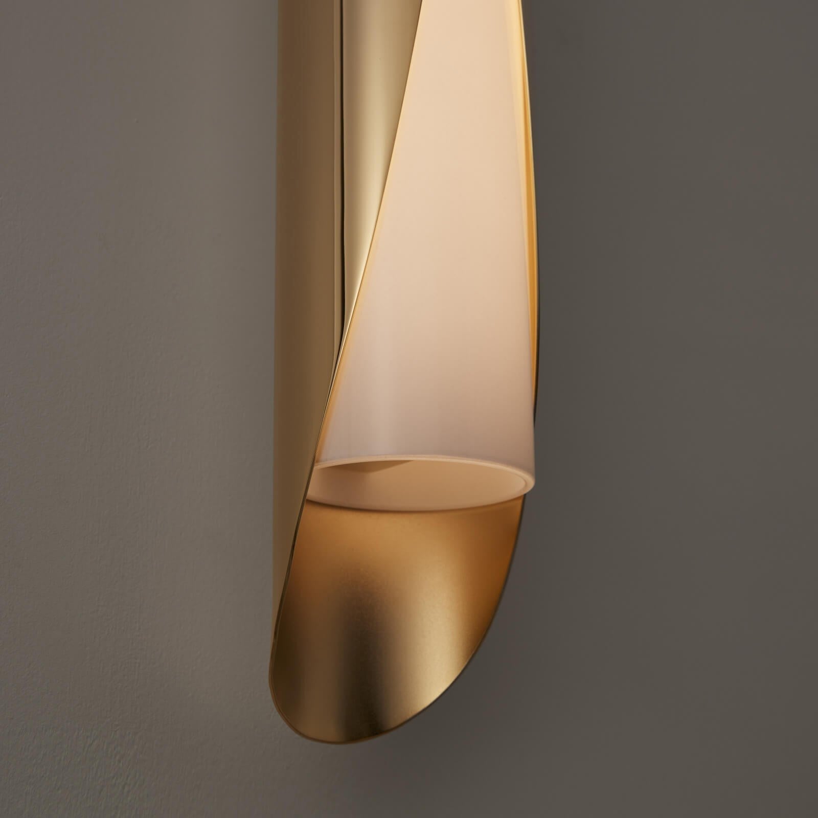Soruaria Wall Lamp
