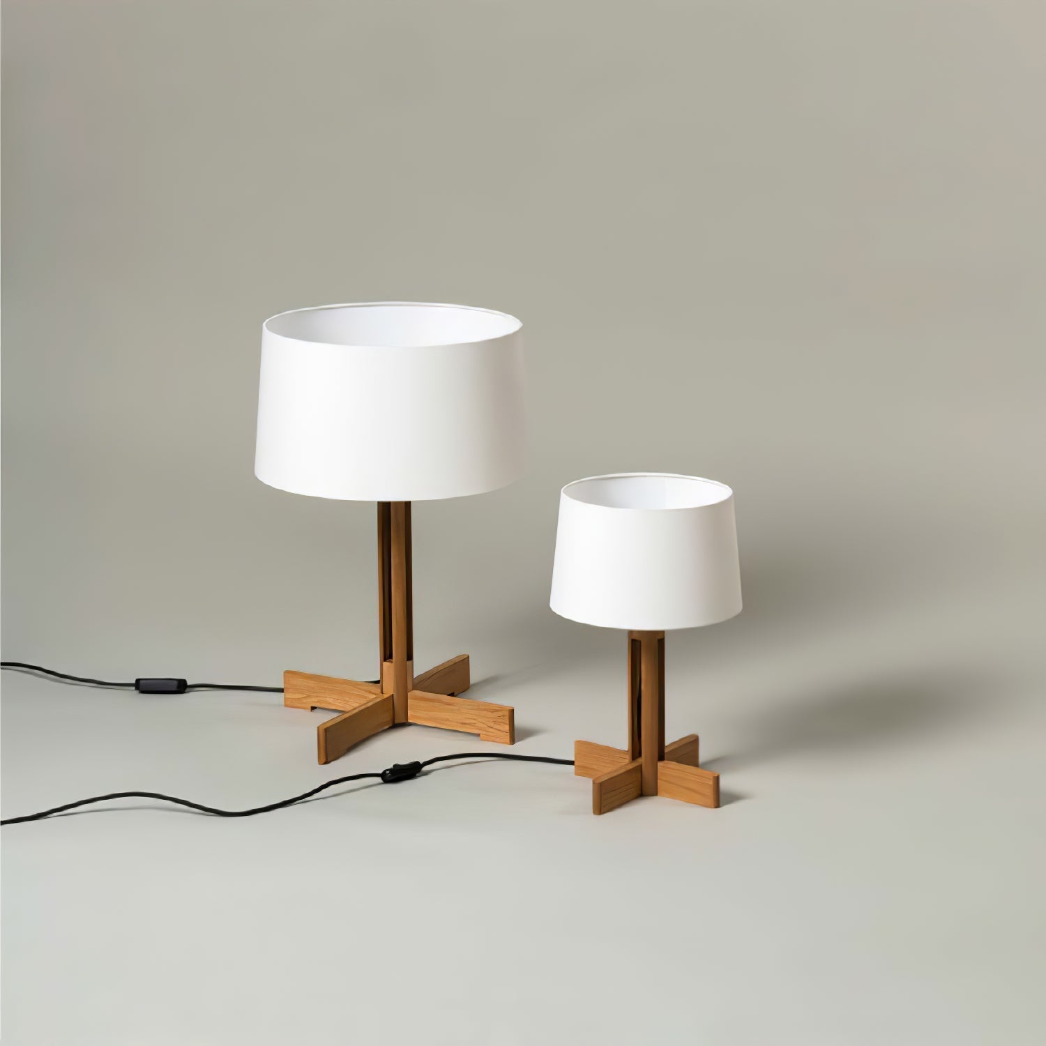 Rinivena Wood & Fabric Contemporary Table Lamp