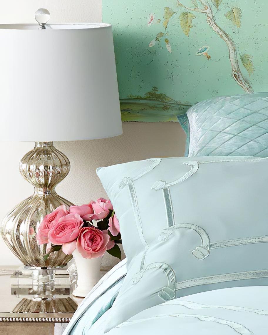 Gloria Elegant Glass Table Lamp