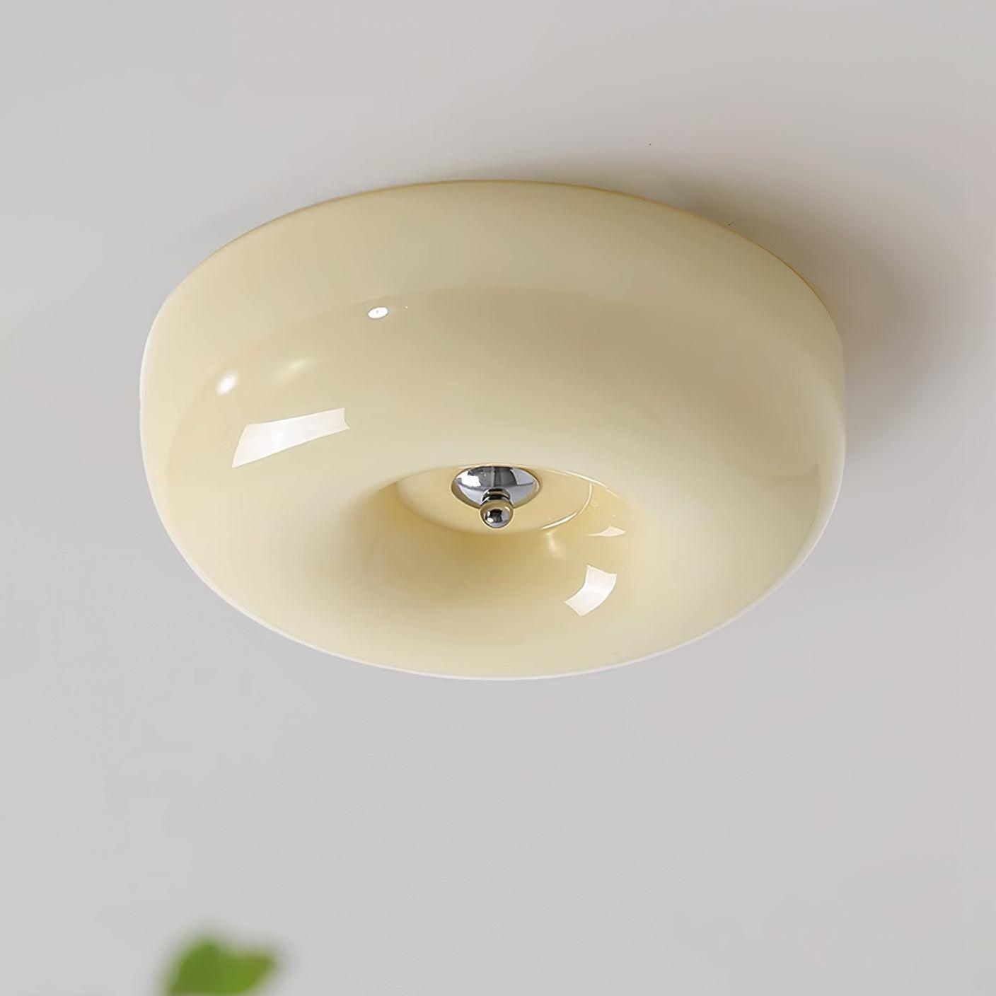 Velisiel Chandelier Cream Pudding with Blown Glass