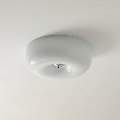 Velisiel Chandelier Cream Pudding with Blown Glass
