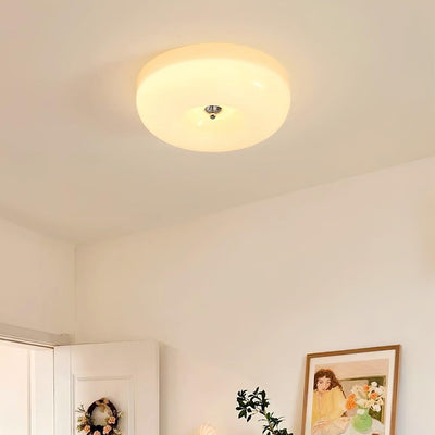 Velisiel Chandelier Cream Pudding with Blown Glass