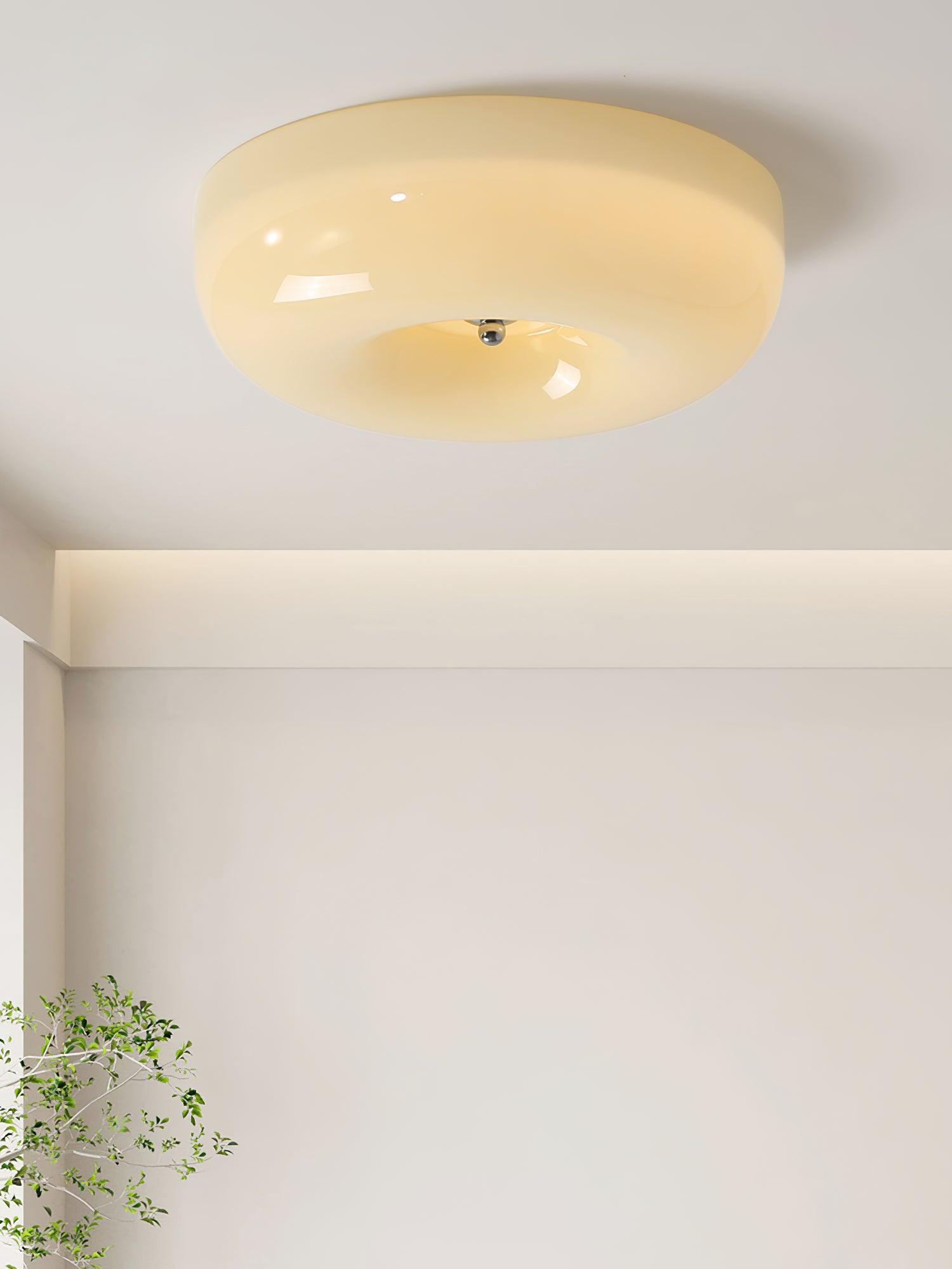 Velisiel Chandelier Cream Pudding with Blown Glass