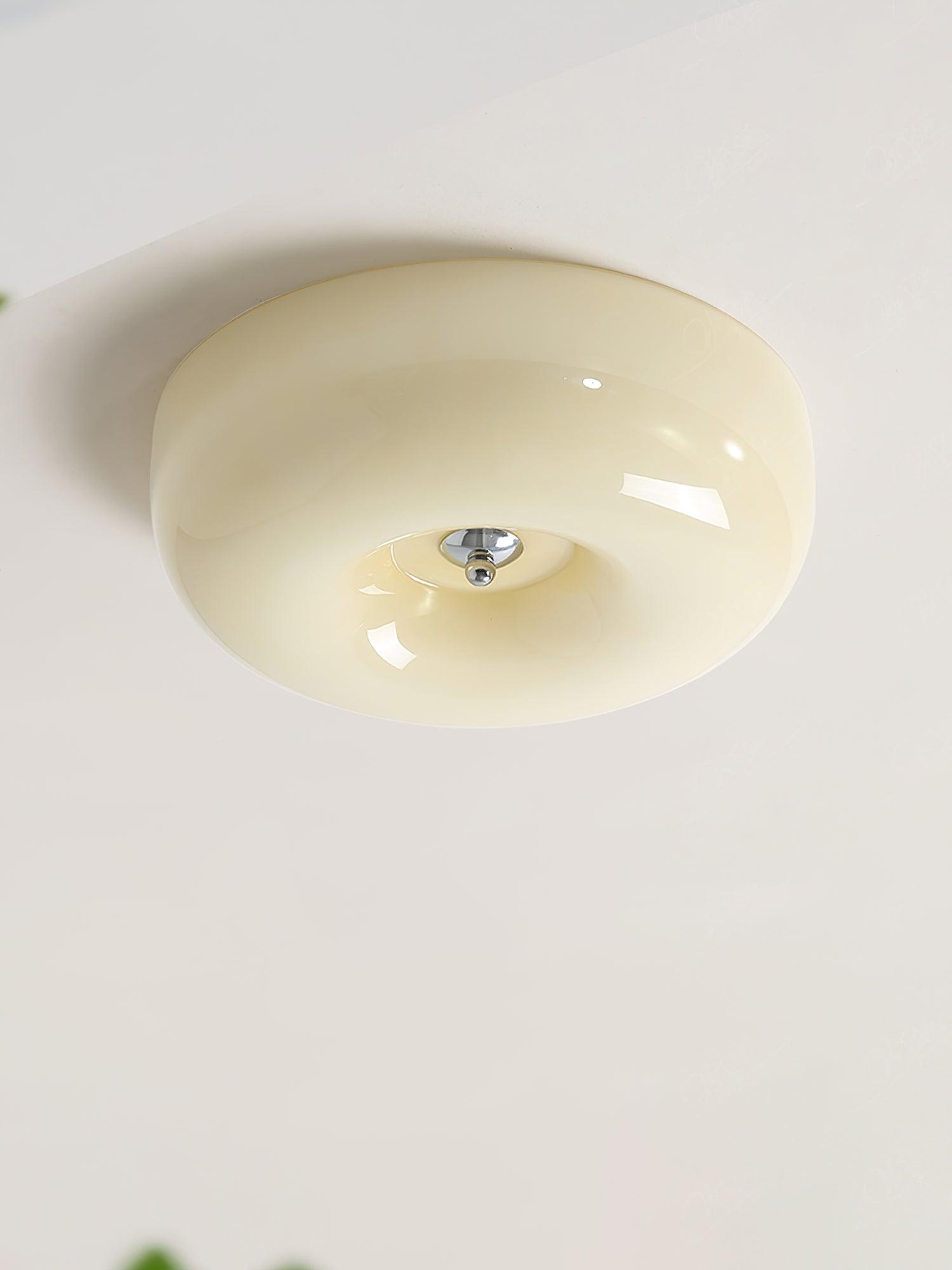 Velisiel Chandelier Cream Pudding with Blown Glass