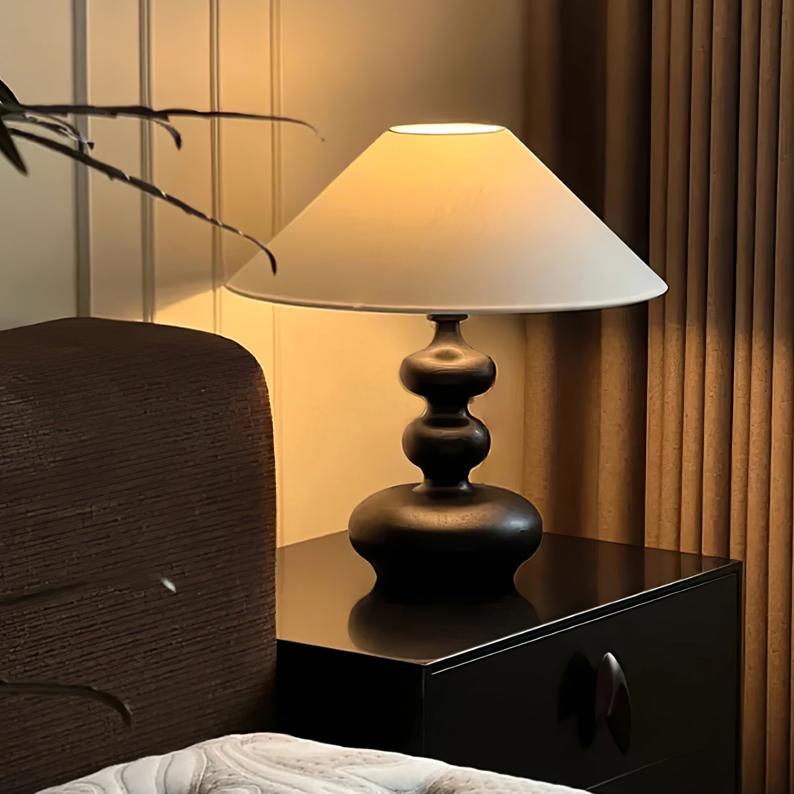Vominex Wood Fabric Vintage Table Lamp
