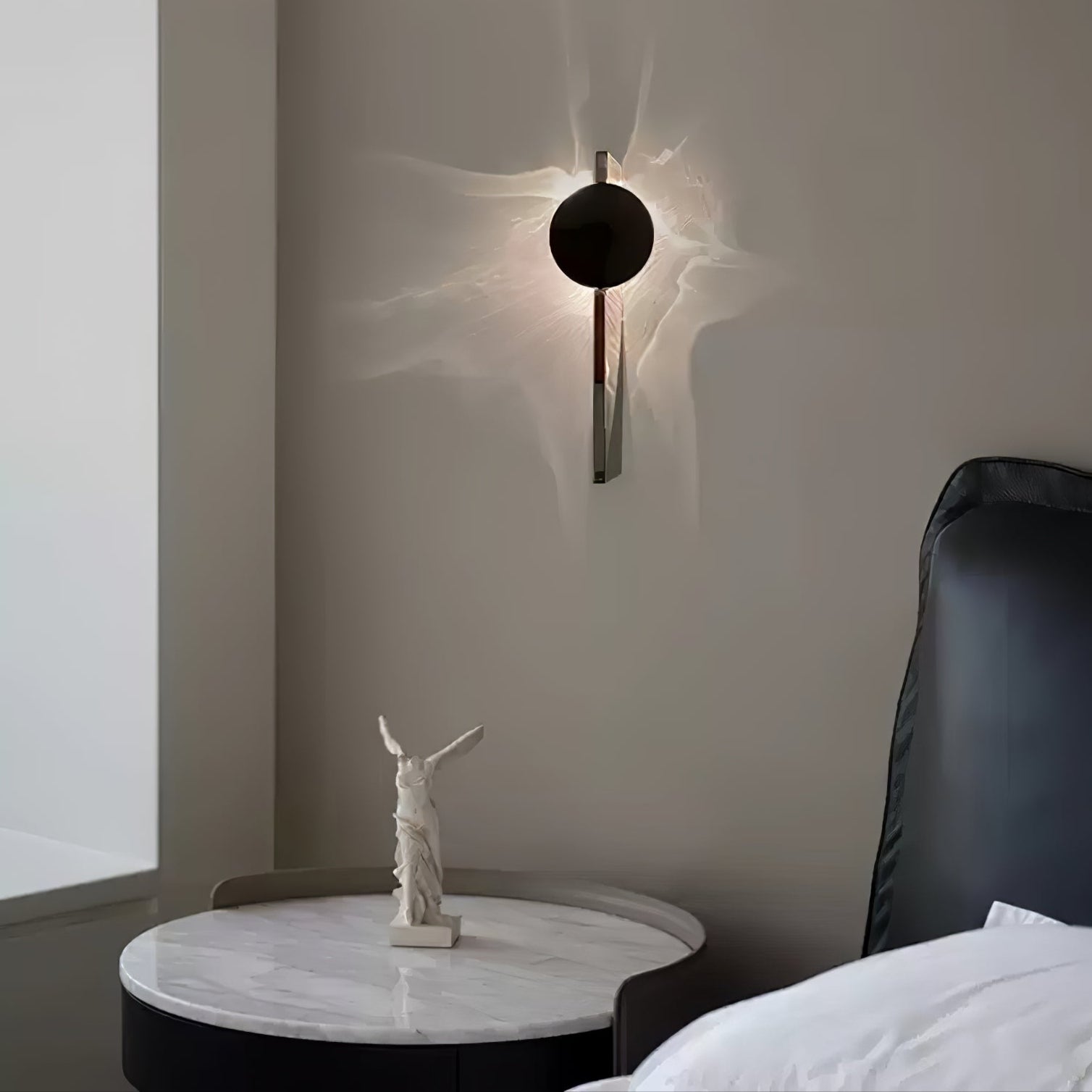 Delaview Kinetic Shadow Indoor Wall Light