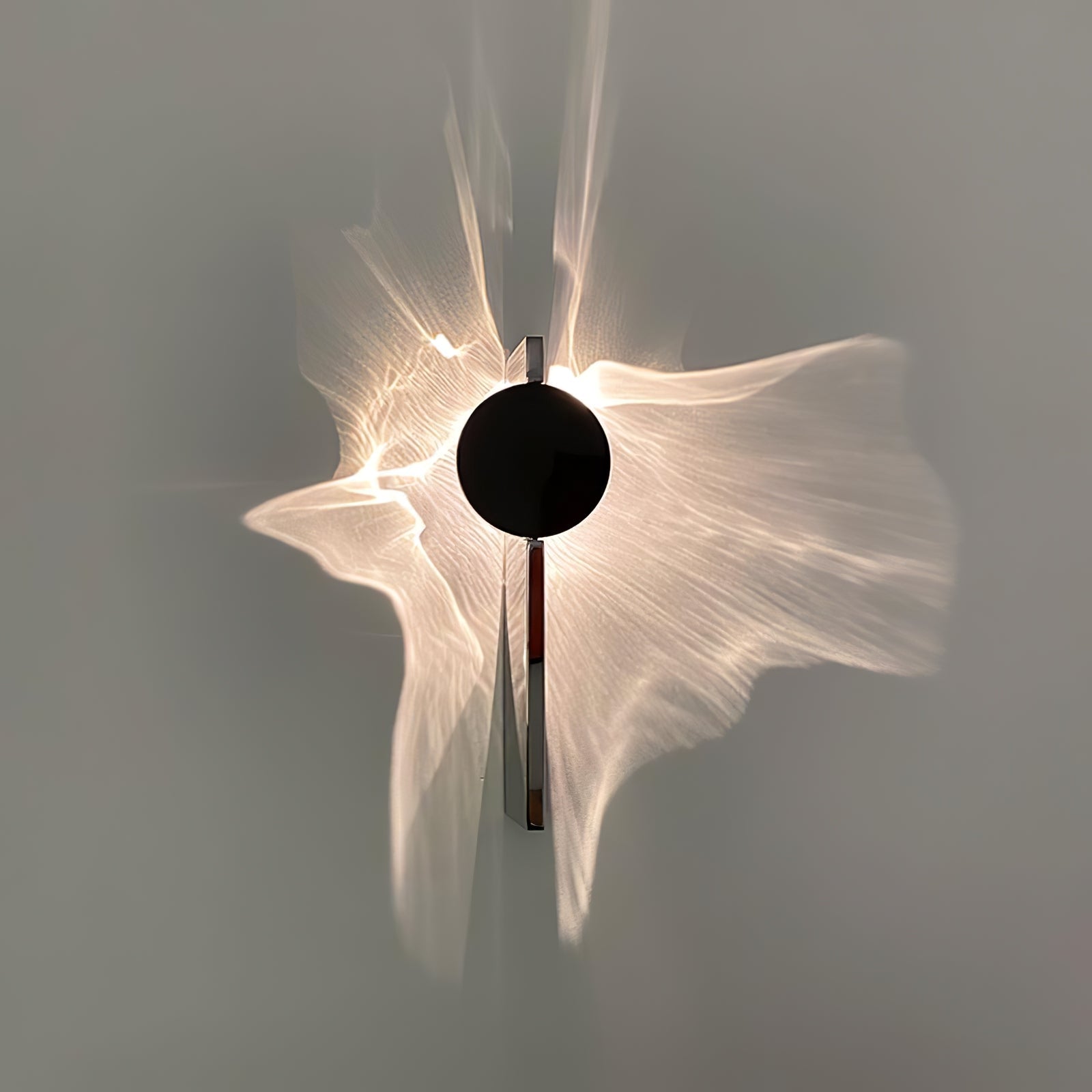 Delaview Kinetic Shadow Indoor Wall Light