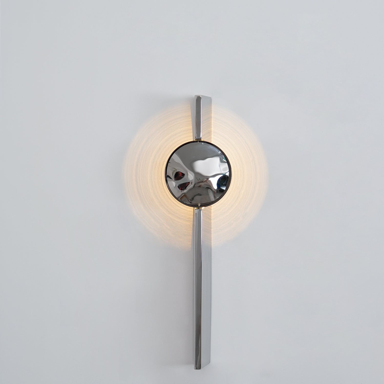 Delaview Kinetic Shadow Indoor Wall Light