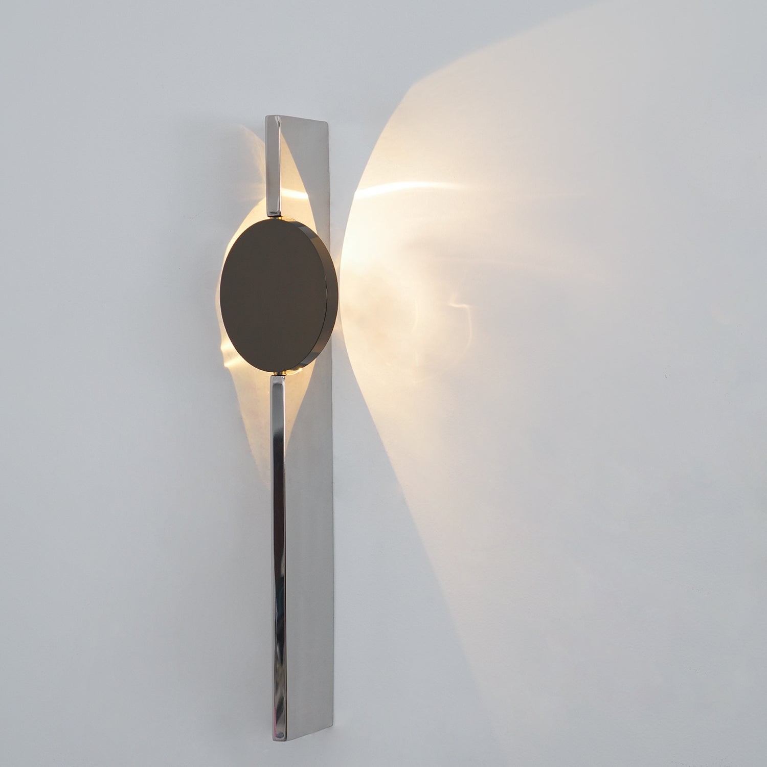 Delaview Kinetic Shadow Indoor Wall Light