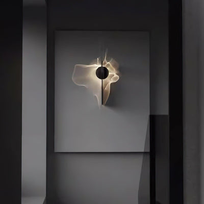Delaview Kinetic Shadow Indoor Wall Light