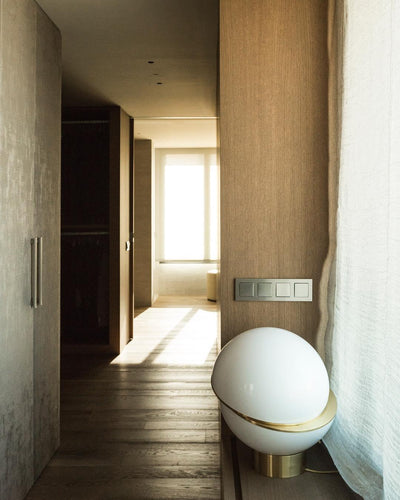 Solaria Futuristic Table Lamp
