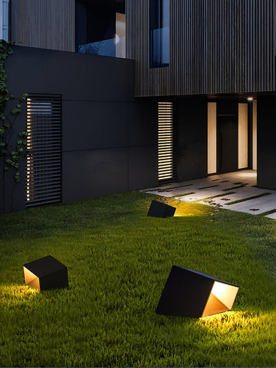 Pearl Modern Outdoor Light