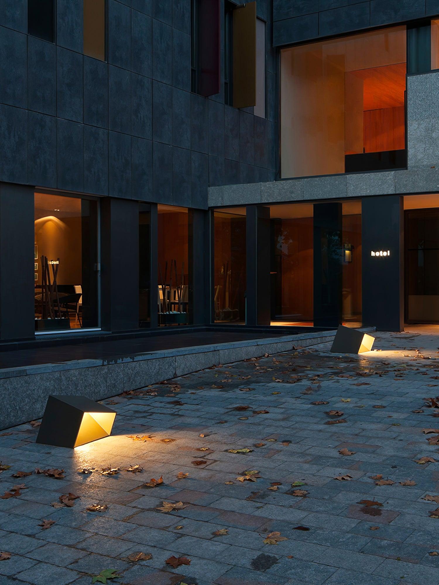 Pearl Modern Outdoor Light