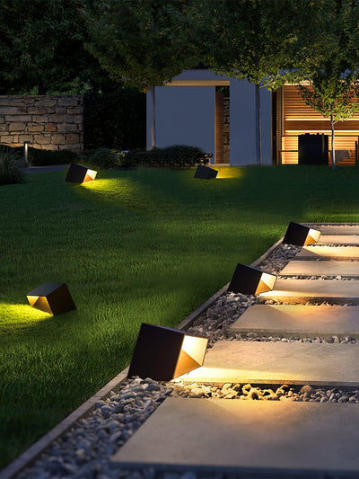 Pearl Modern Outdoor Light