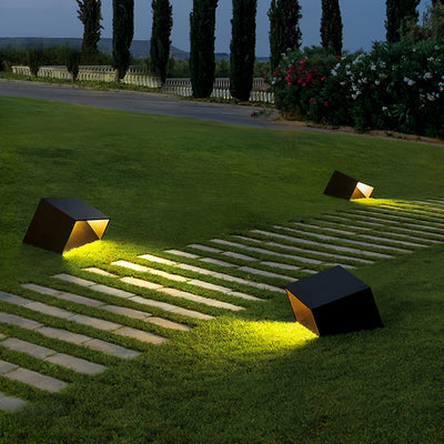 Pearl Modern Outdoor Light