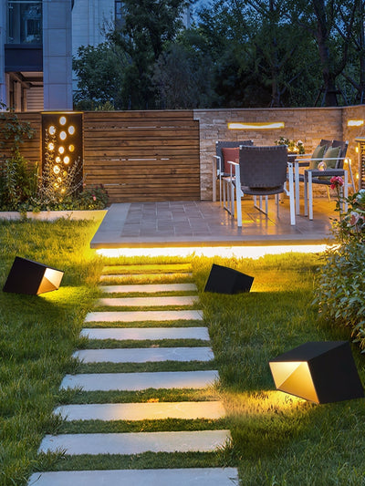 Pearl Modern Outdoor Light