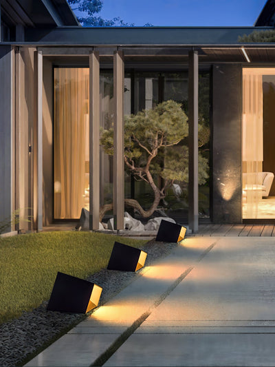Pearl Modern Outdoor Light